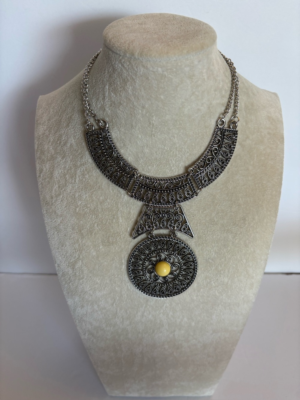 Paparazzi Filigree Statement Necklace Antique Silver Medallion Boho